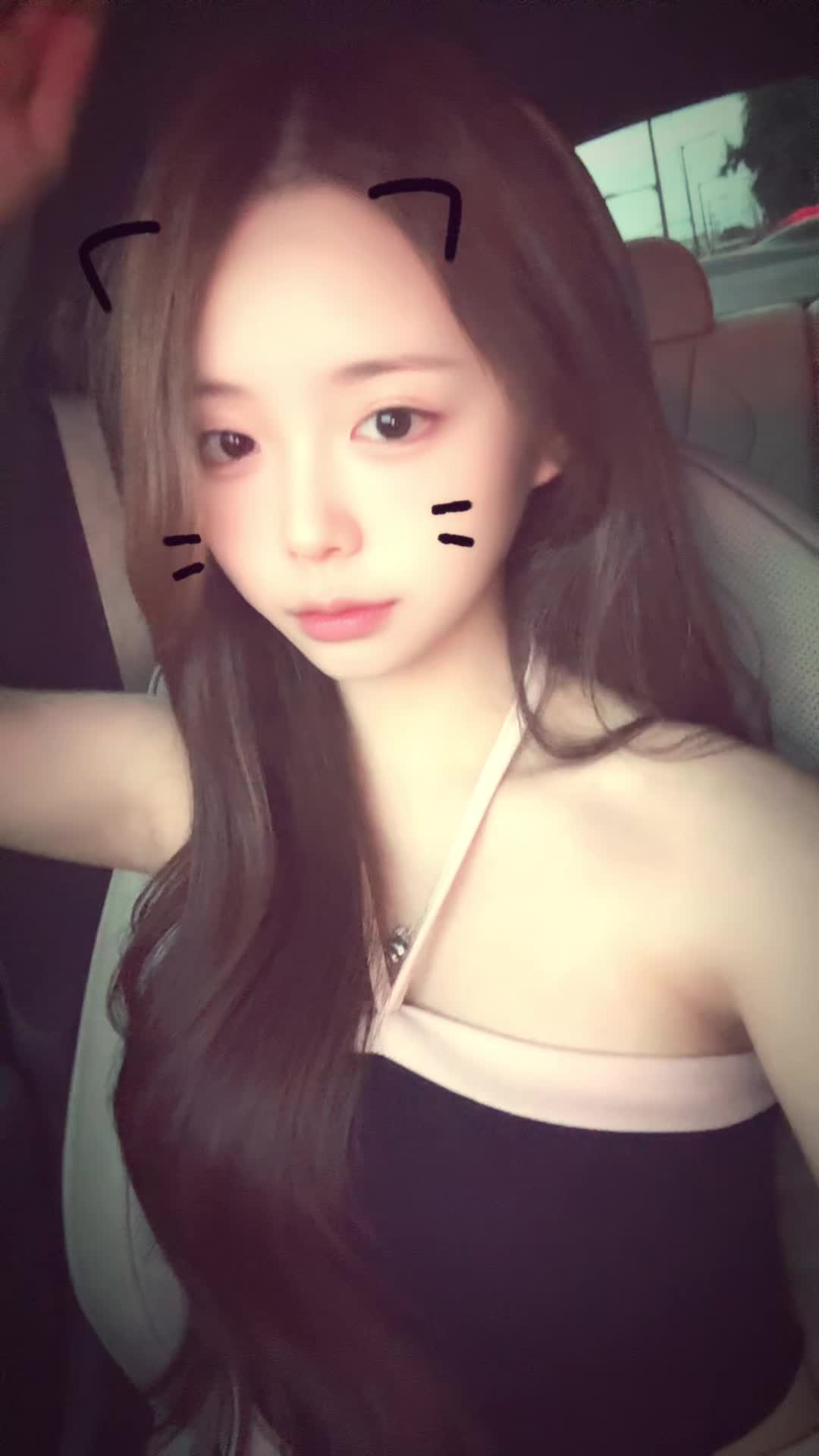 @vuv_lly