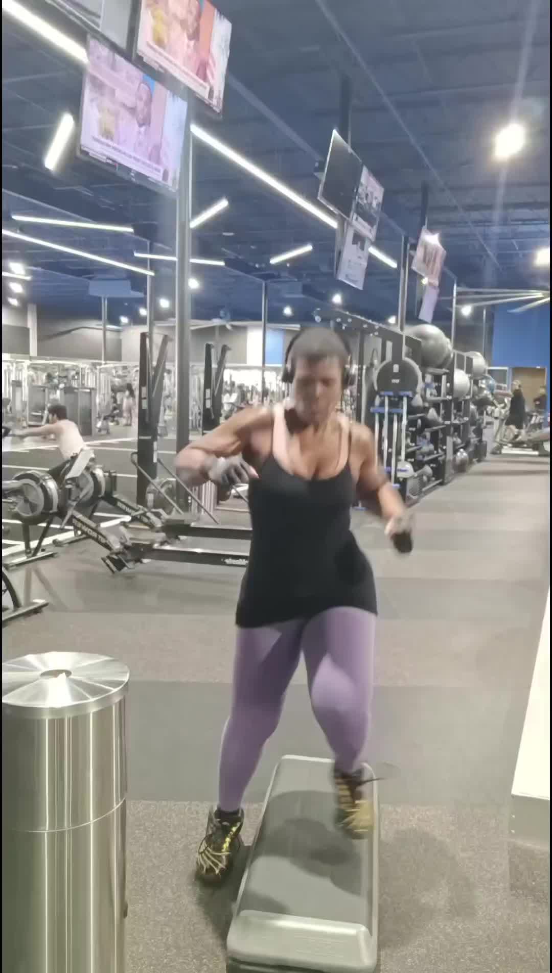 @locaknoni
