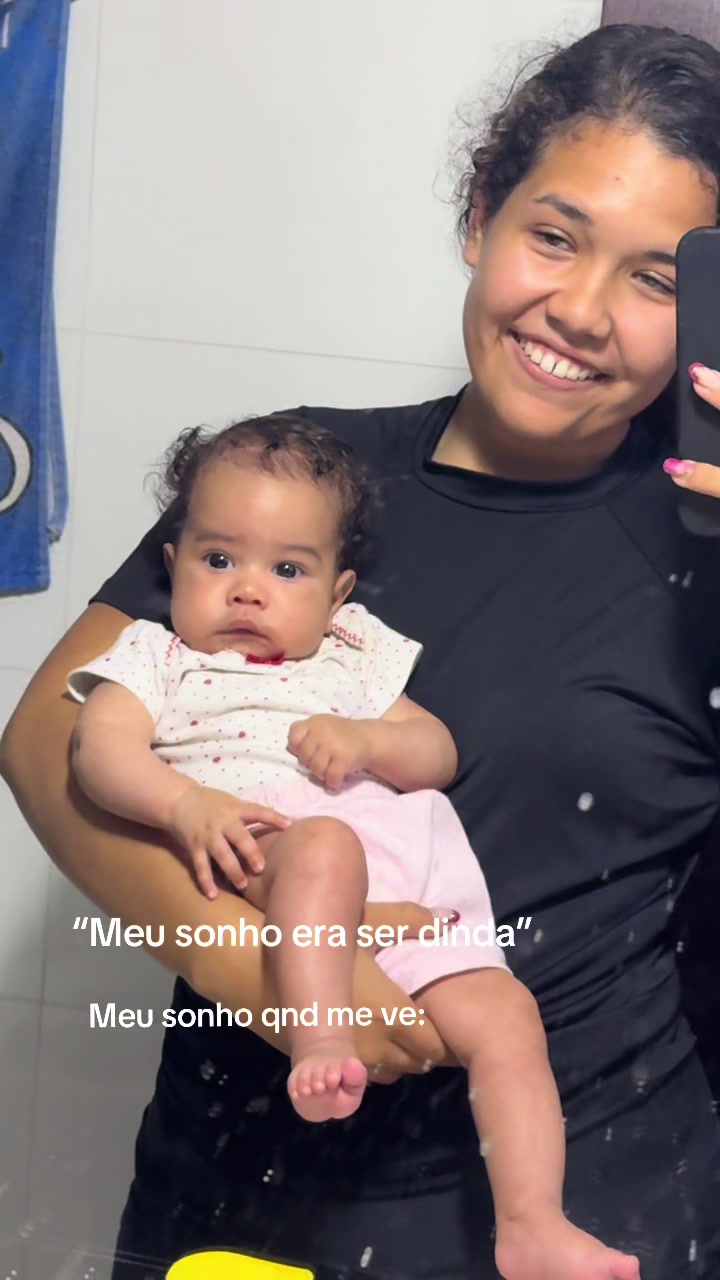 @Gaby🇻🇦