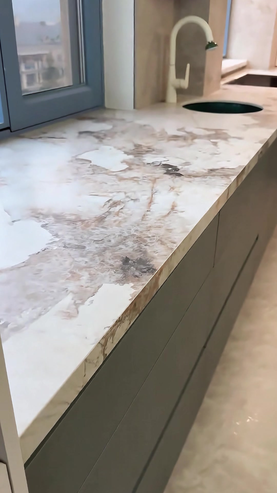@Sintered Stone