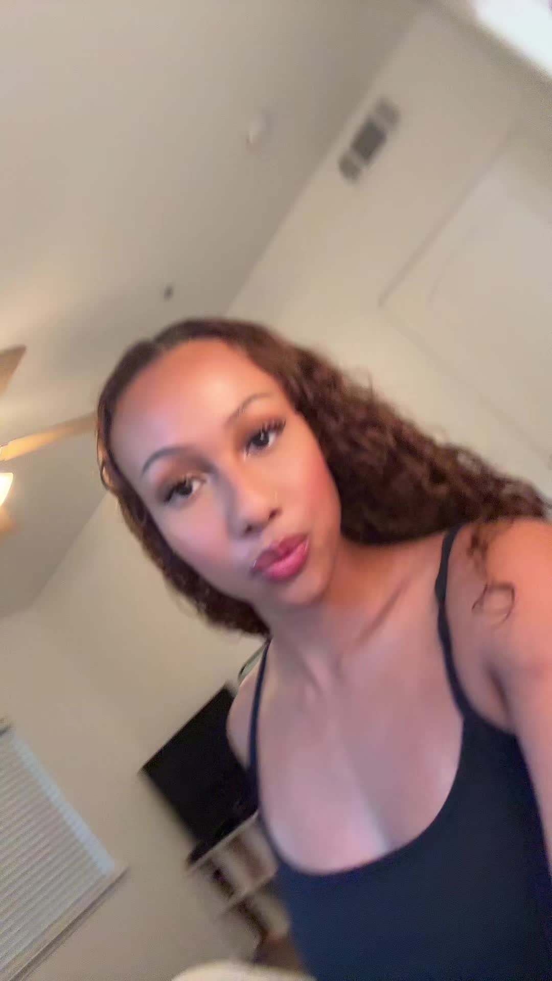 @Nylaaa