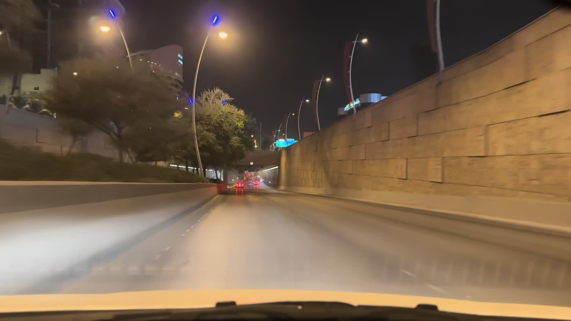 @Farooqi Saab 🦅