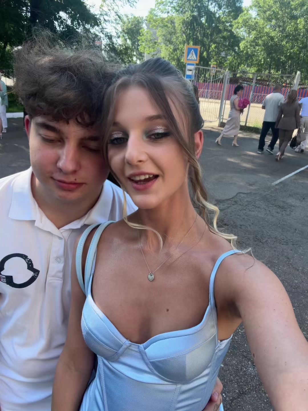 @♻️