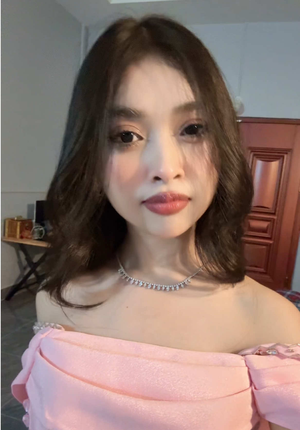 @So mnea—សុមនា