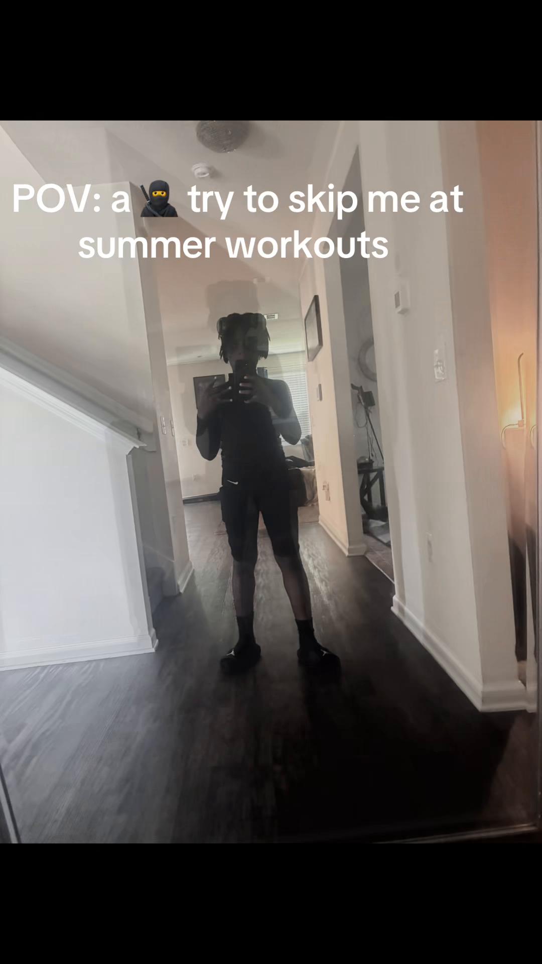 @⃟
