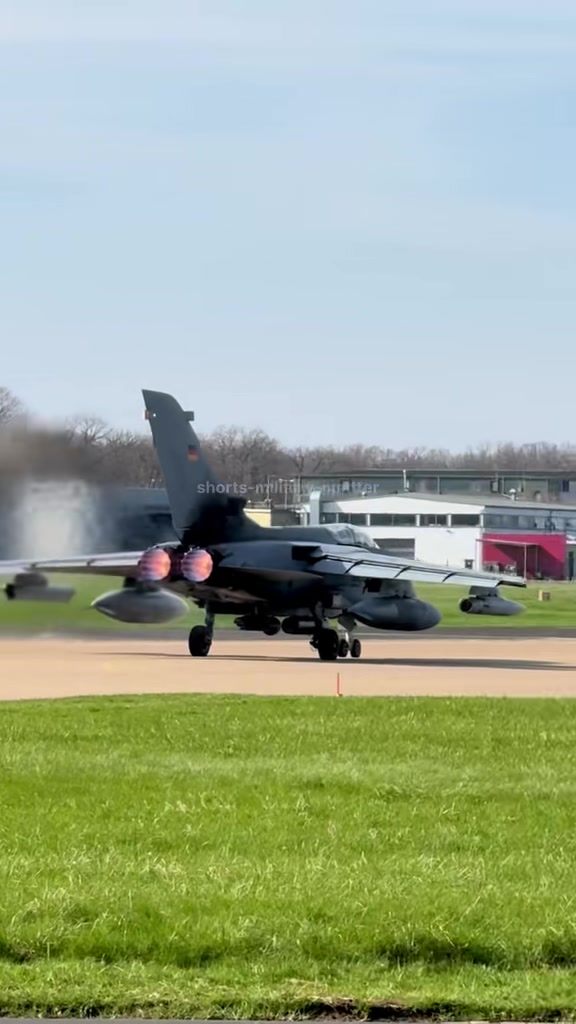 @shorts-military-spotter