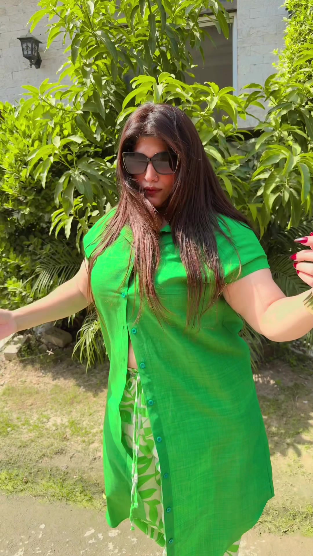 @عائشہ بٹ آفیشل