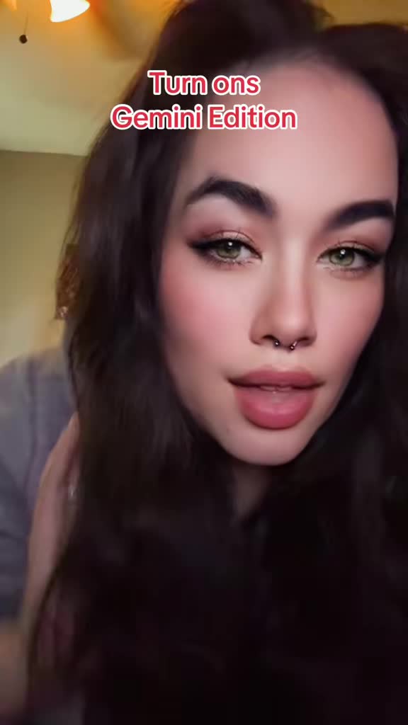 @✨⚡️αυтнεηтιcαlly V⚡️✨