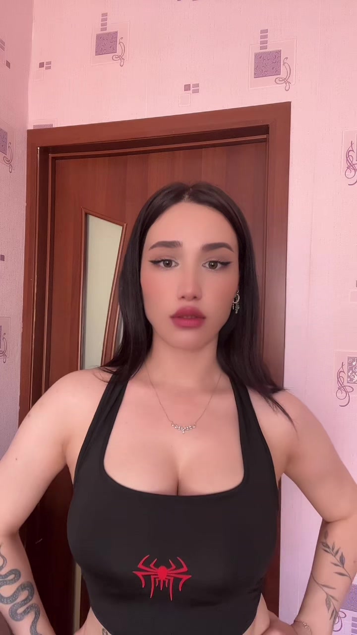 @𝑨𝒚𝒍𝒊𝒏𝟕𝟕𝟕