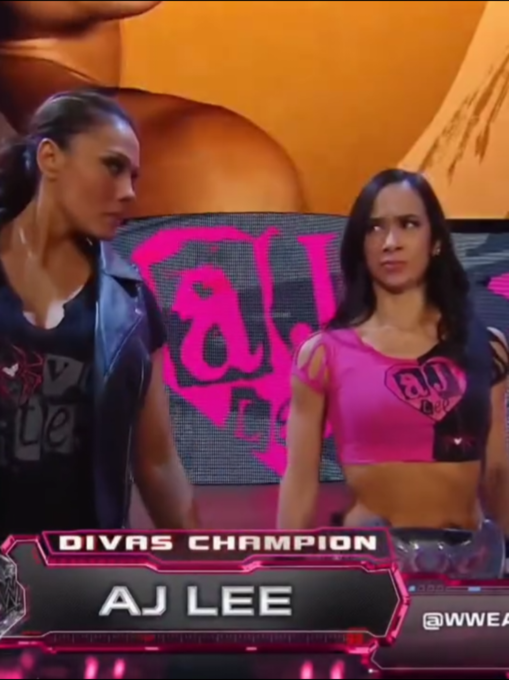 @AJ LEE