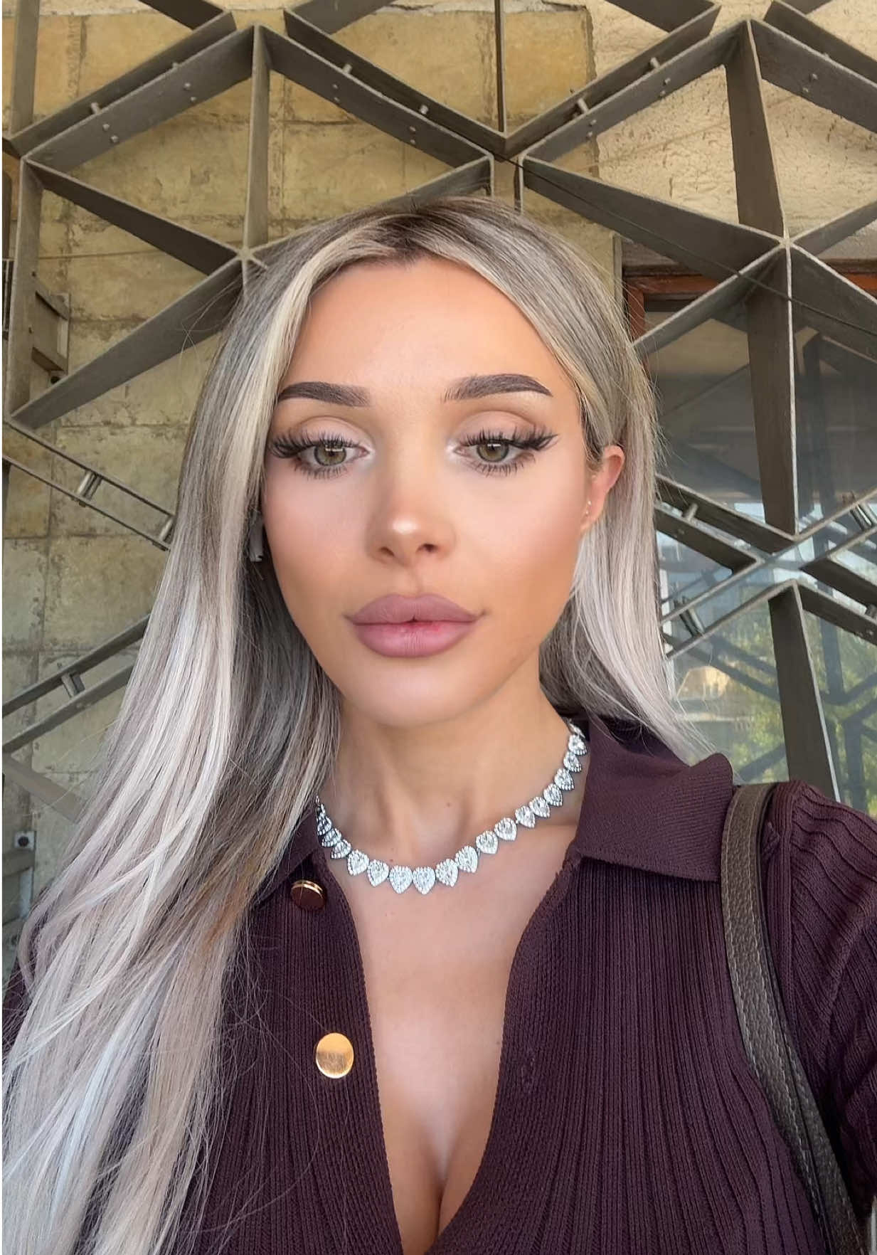 @icyblondi