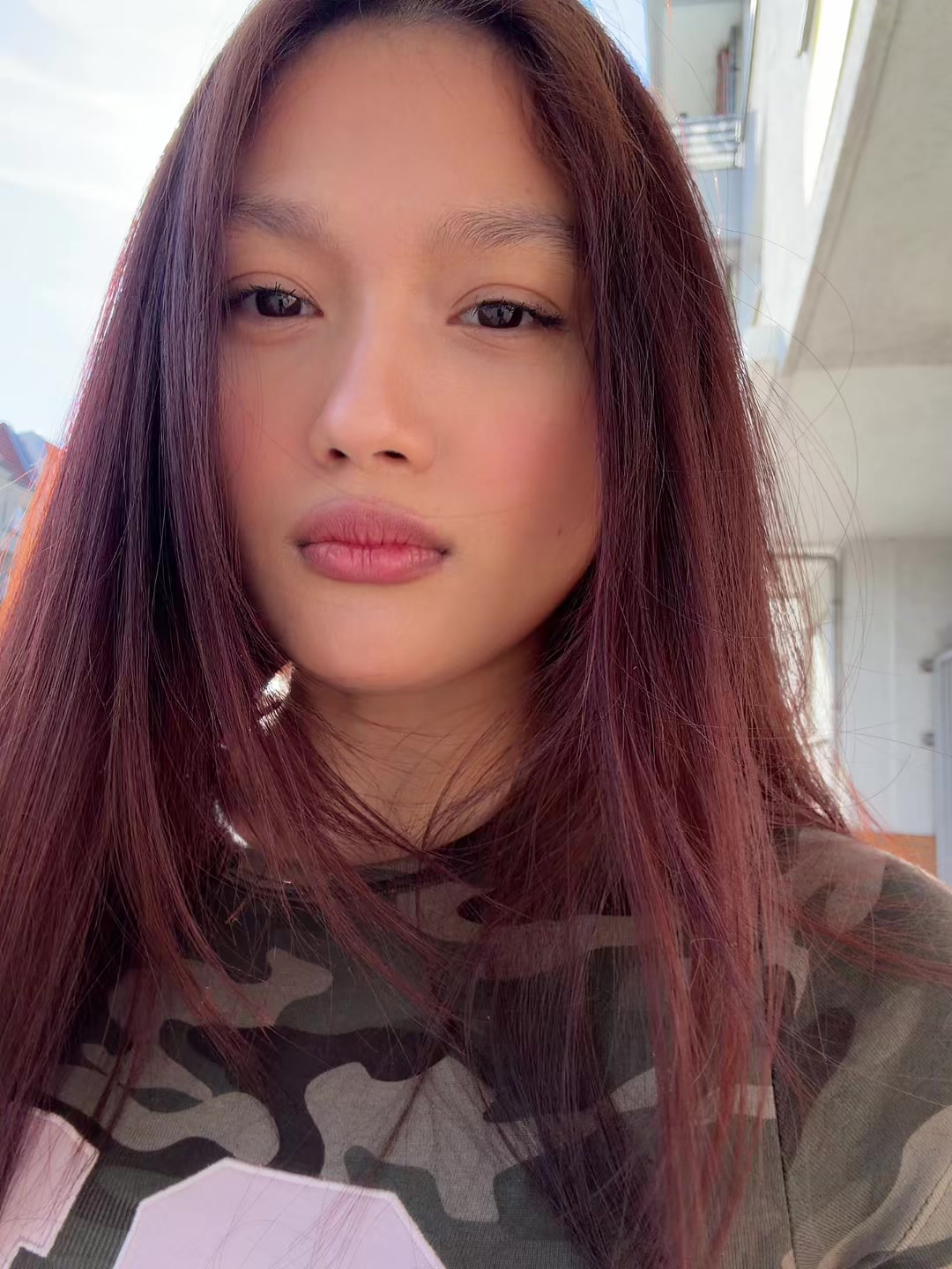 @Lily🇰🇭