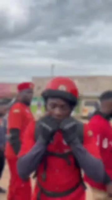 @PIUS WA BOBI COMMANDER OO4