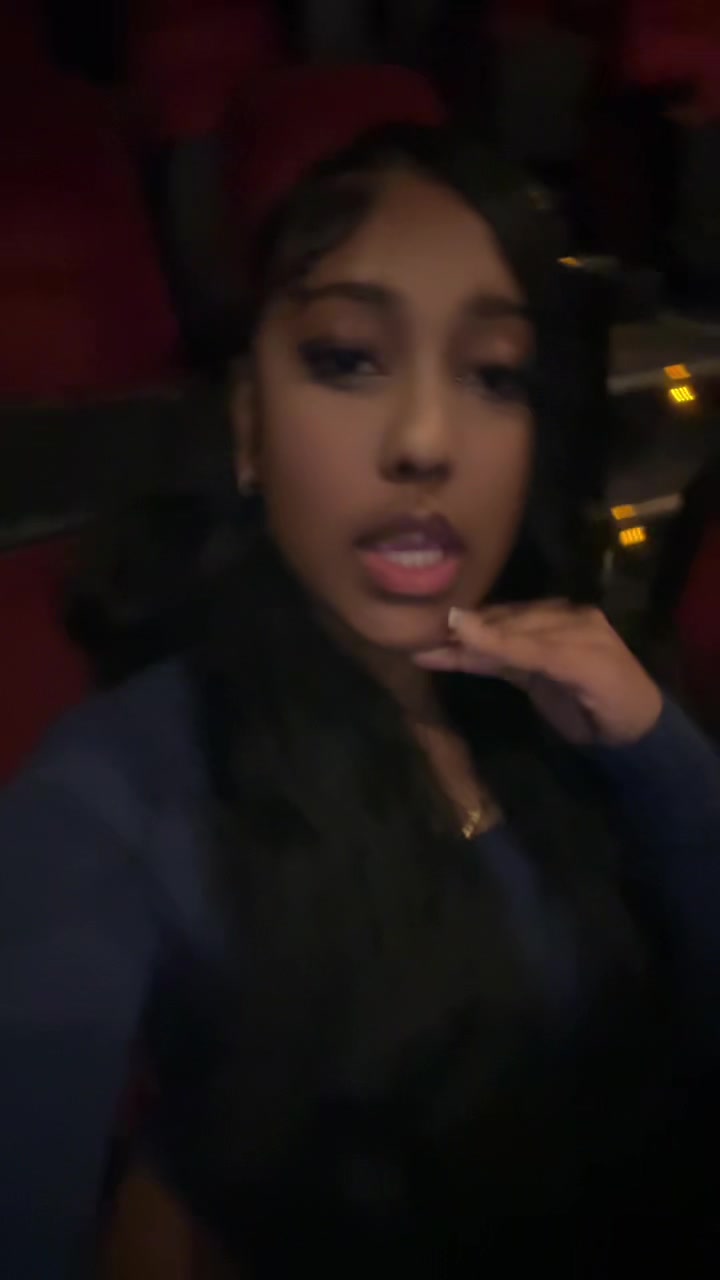 @Reena✨