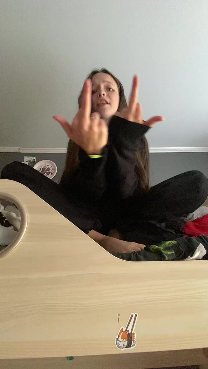 @𝑺𝒐𝒏𝒆𝒘𝒒