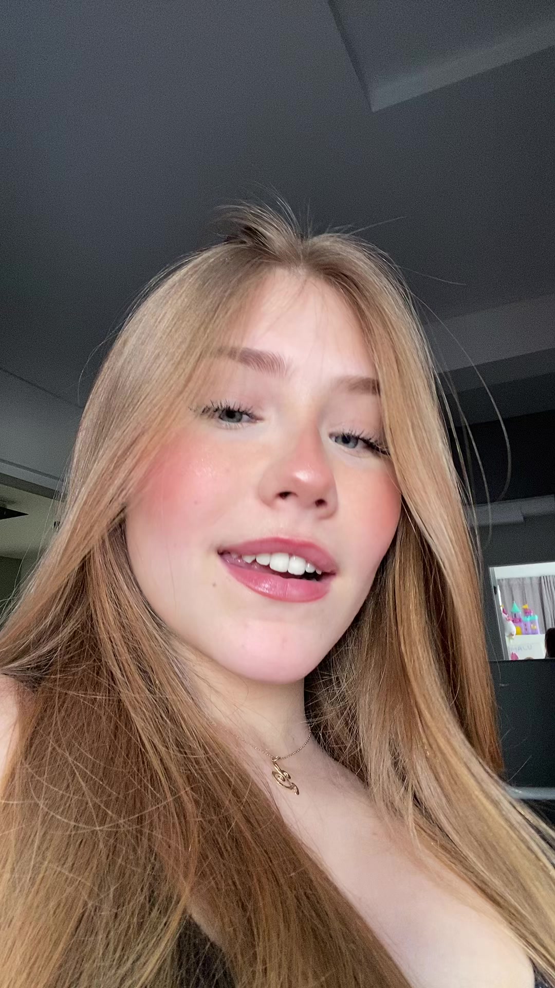 @Larapmendonca_