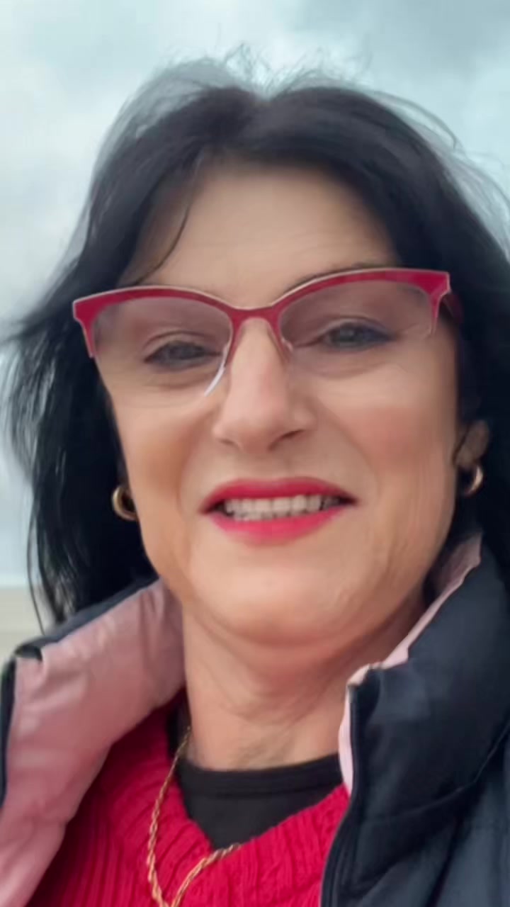 @Édina a bonitona do Tiktok💃