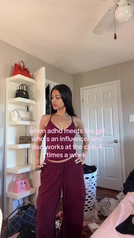 @Divya 🫧