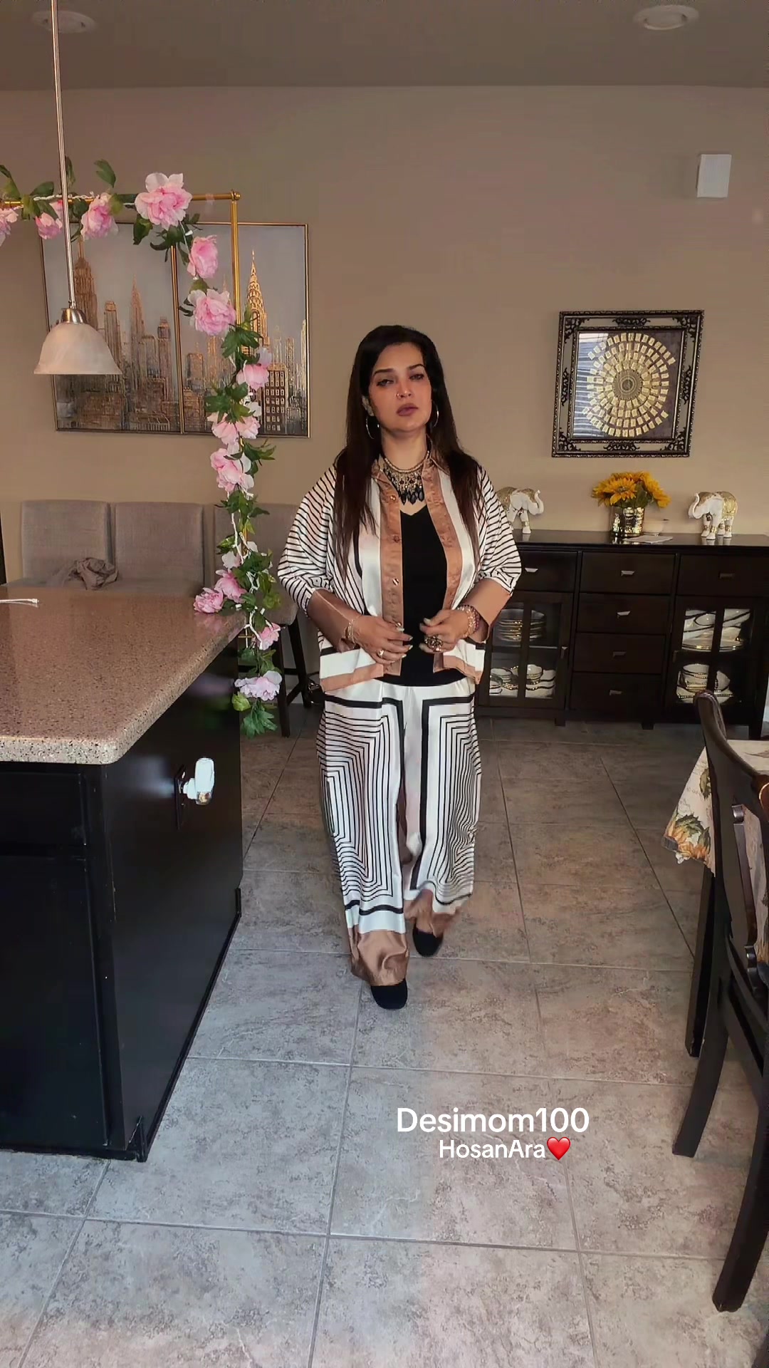 @Desimom-HosanAra❤️حُسن آرا