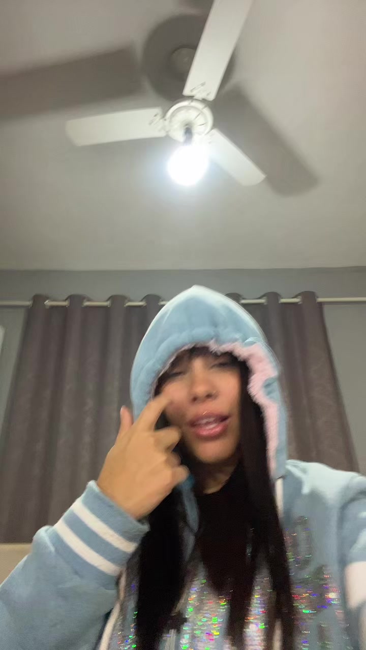 @015_camille