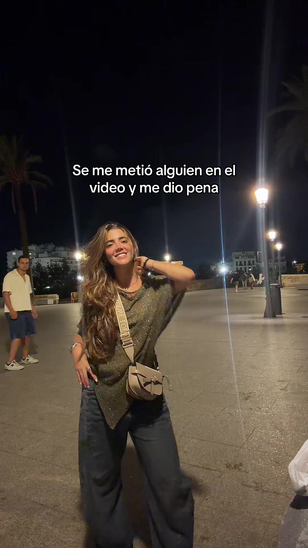 @Mar&iacute;a Elvira