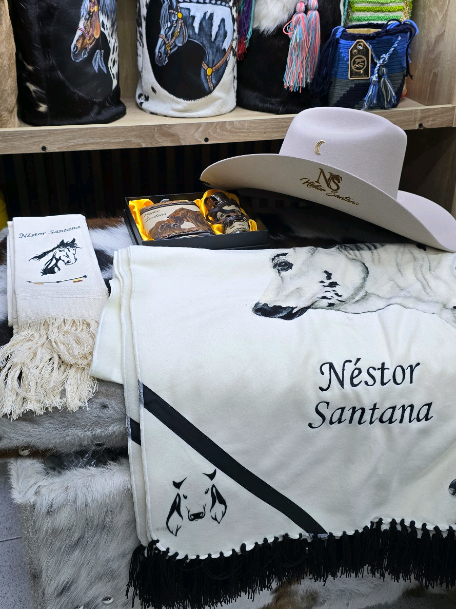 @Sombreros Dluna