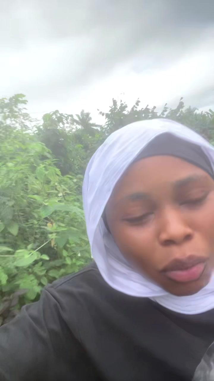@ayobami🦂
