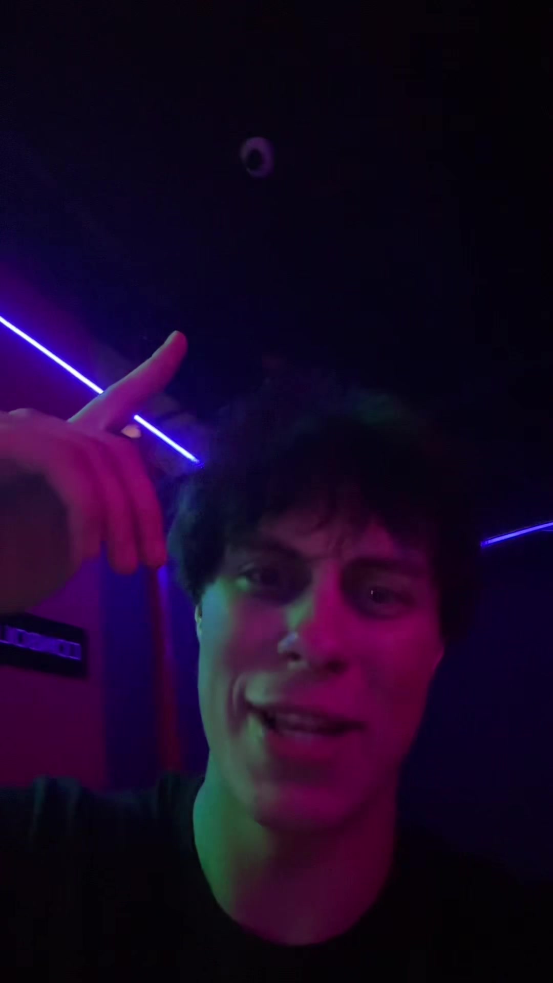 @Demian&bull;Друзья