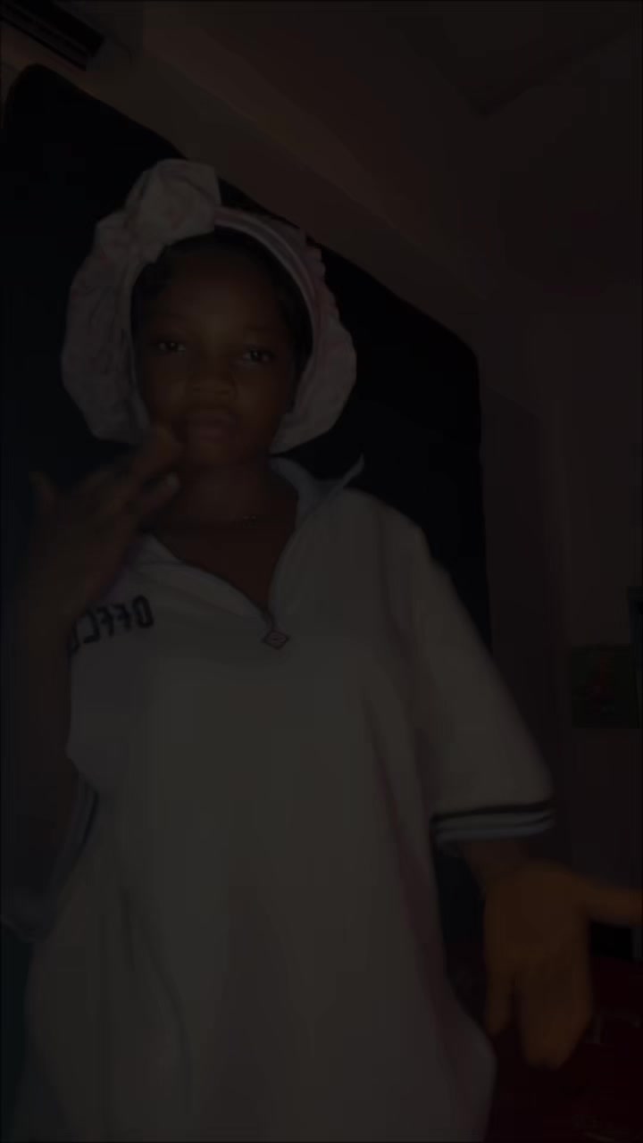 @𝕊𝕒𝕪 𝕙𝕖𝕪 𝕥𝕠 𝕣𝕚𝕣𝕚💕