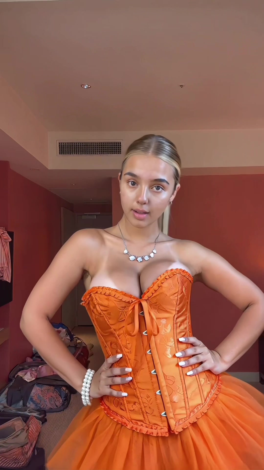 @Lily