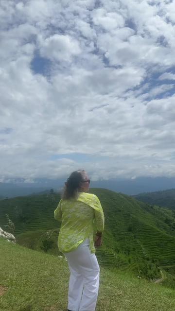 @बज्यै आमा.🥰