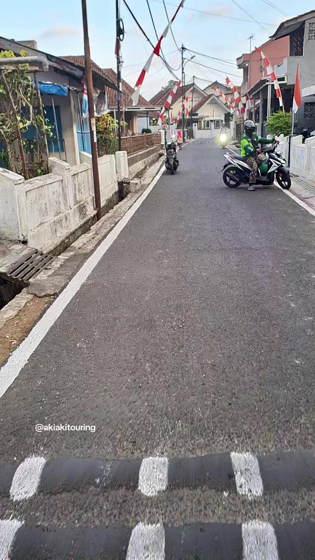 @akiakitouring
