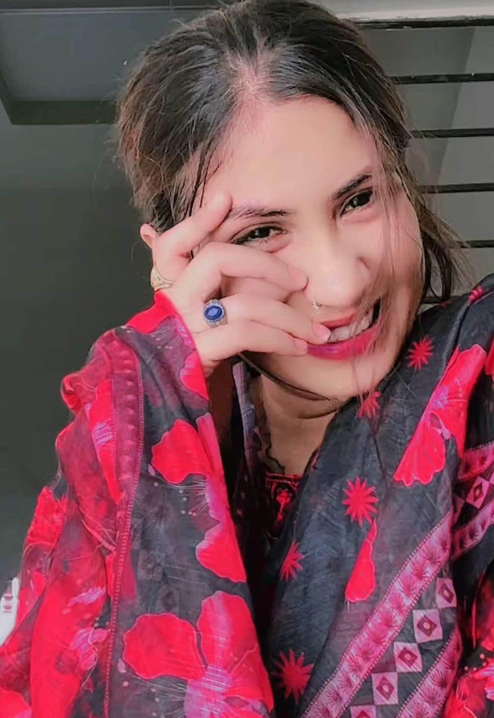 @Mahii_💔_Khan