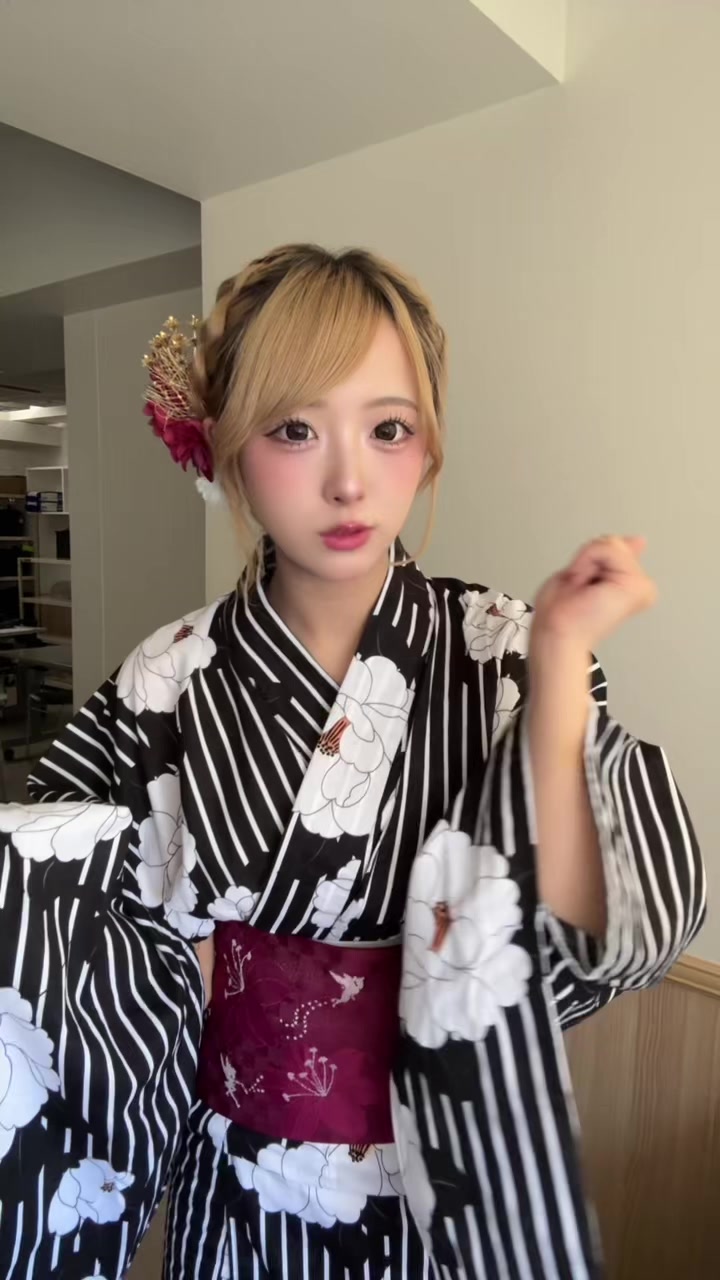 @ここあ