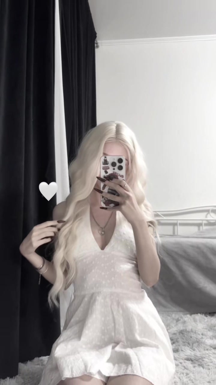 @𑣲amochka
