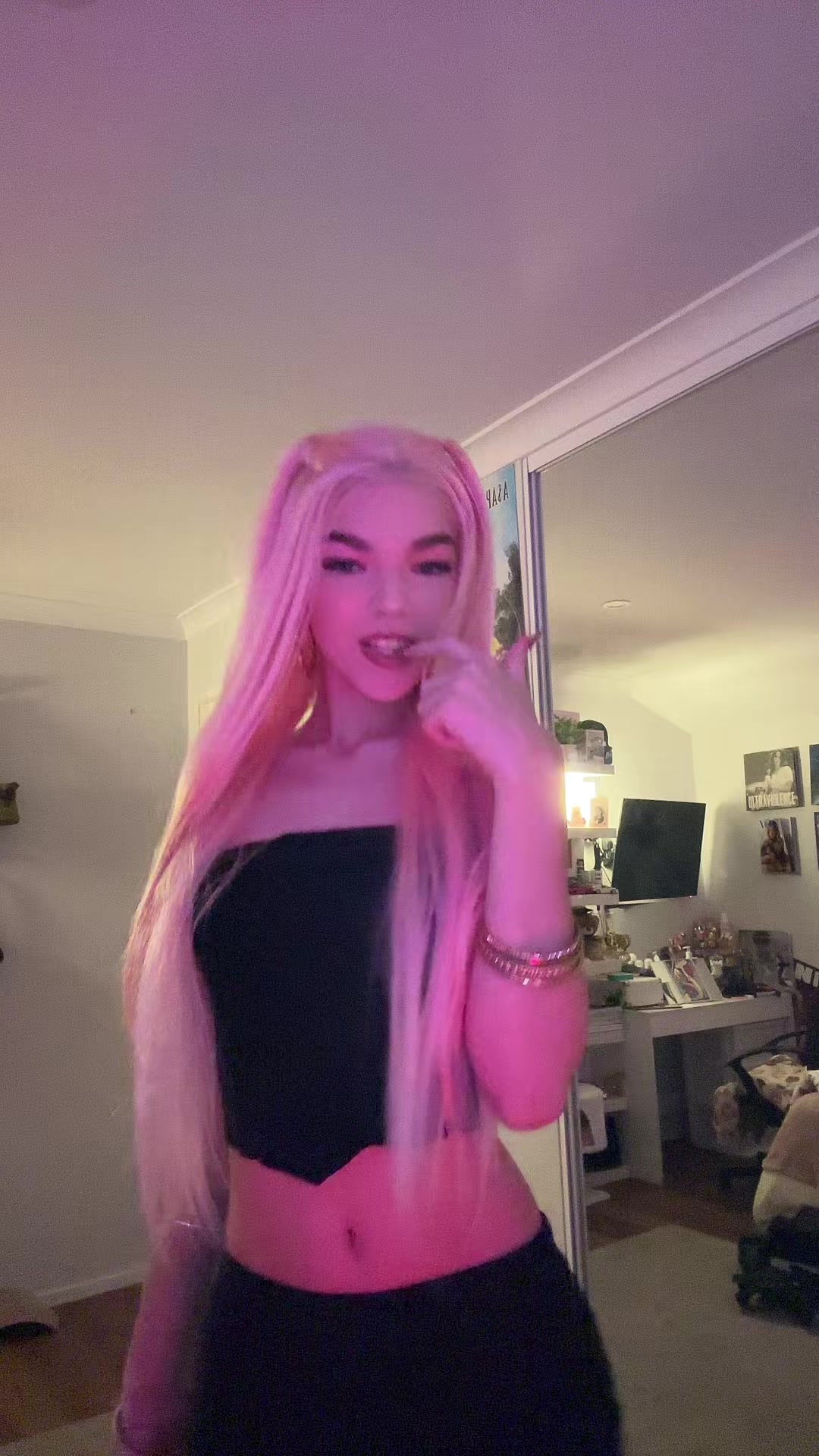 @noncharlant555