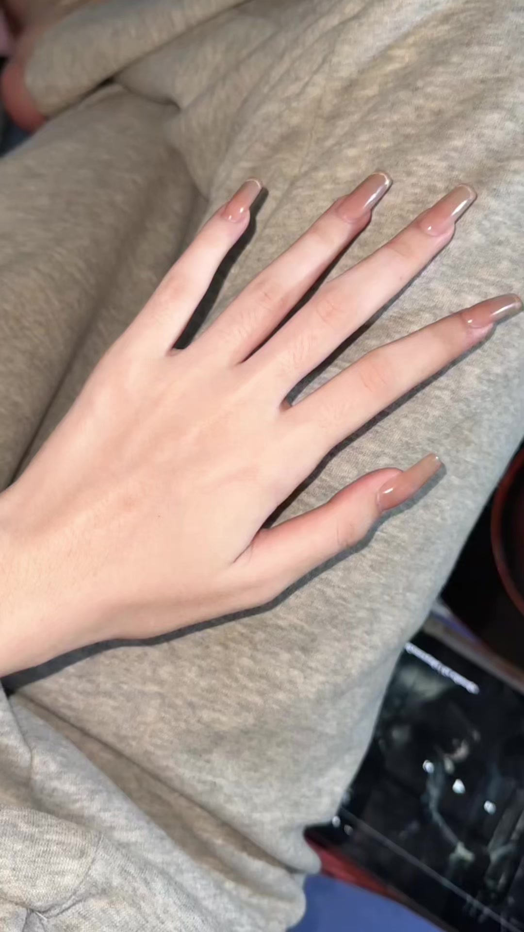 @……..