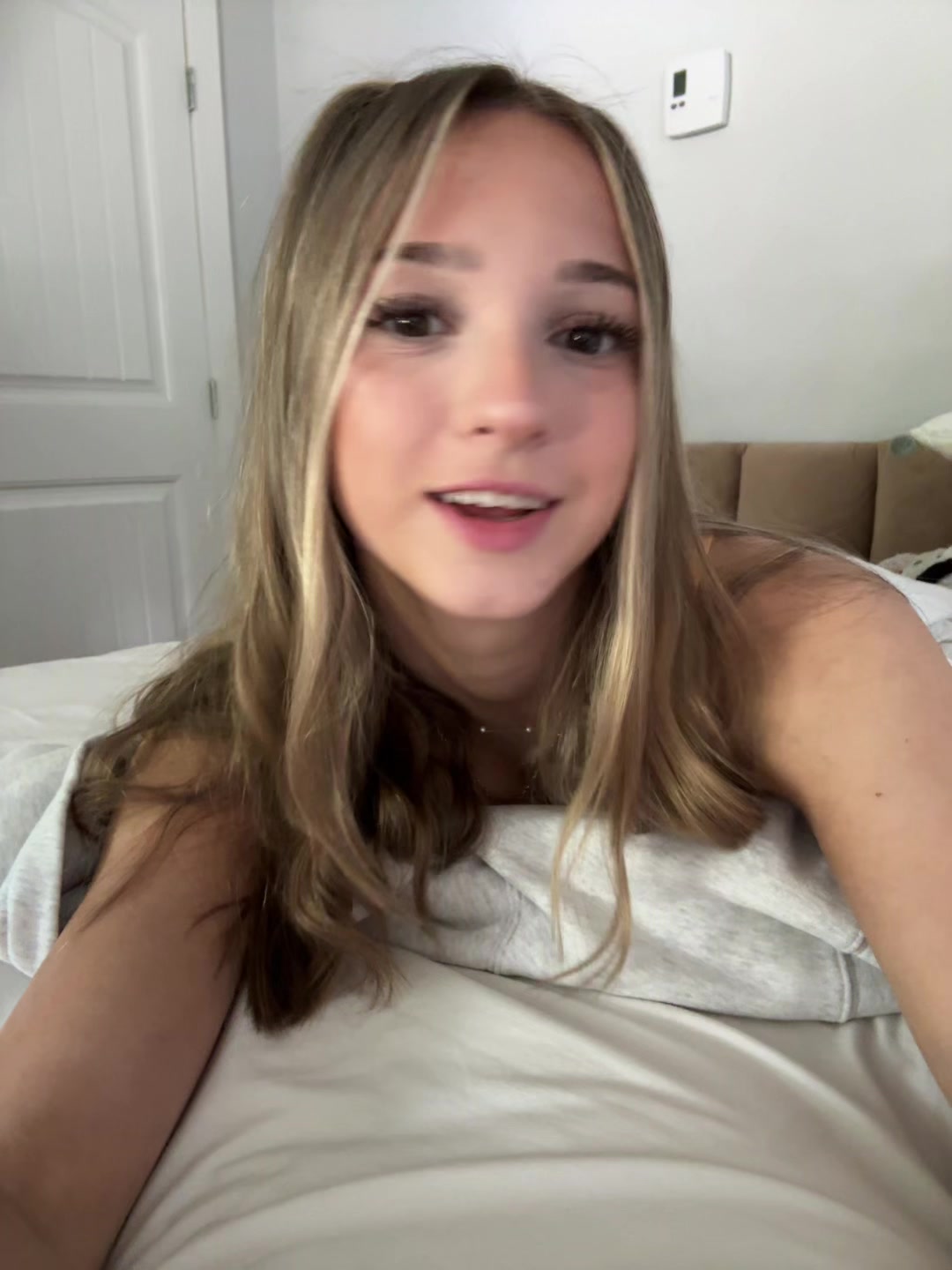 @ellieshk