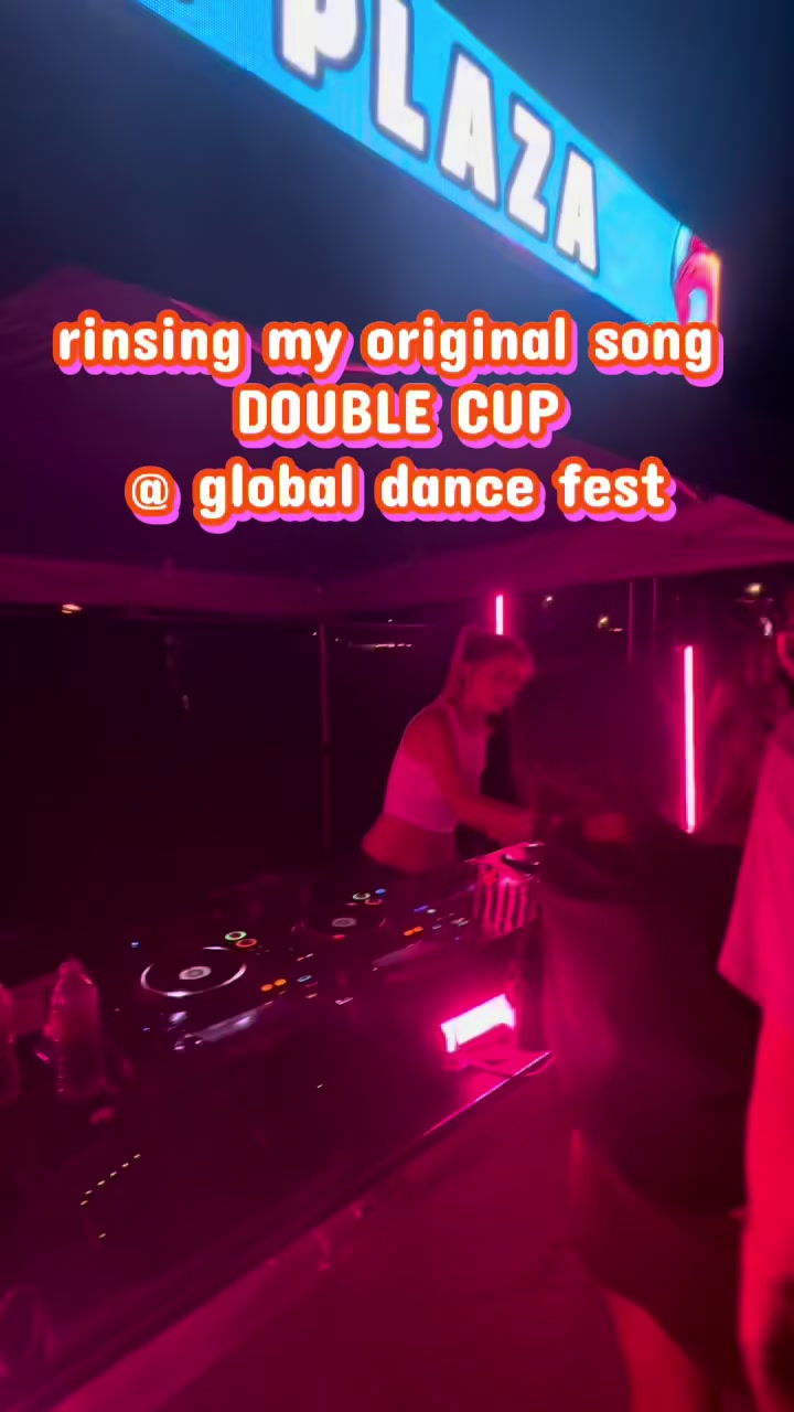 @MOOGY