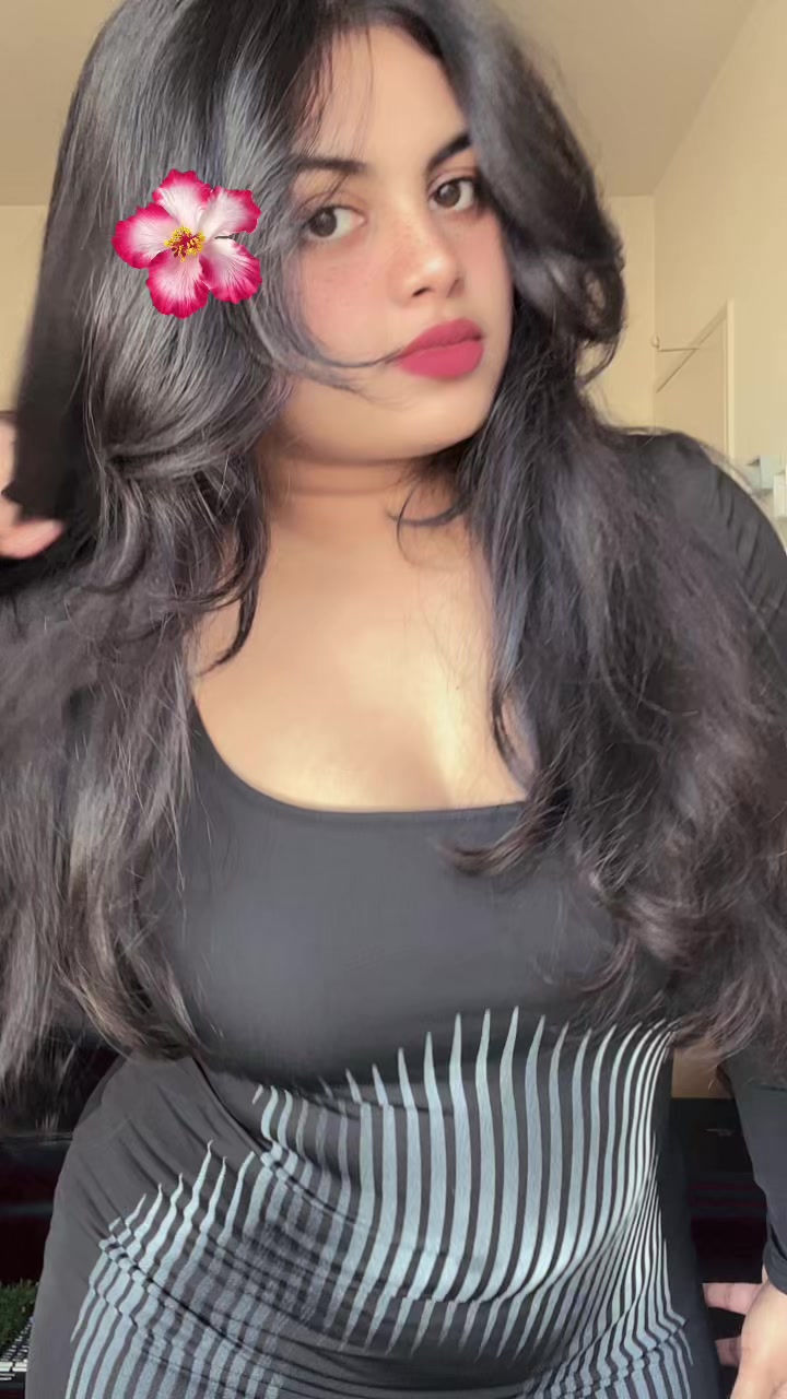 @Divya ᥫ᭡✨