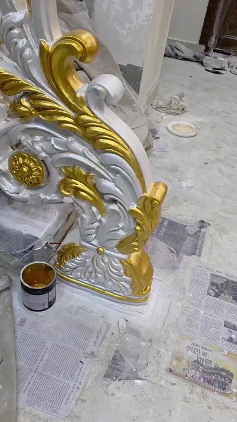 @HousePainter