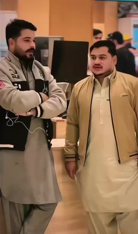 @Nomi Khan