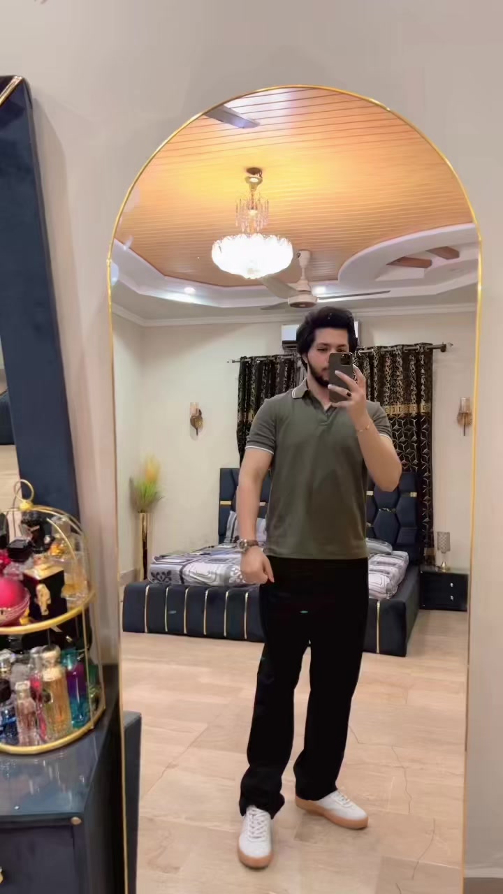 @GUجAR ⚔️🧸