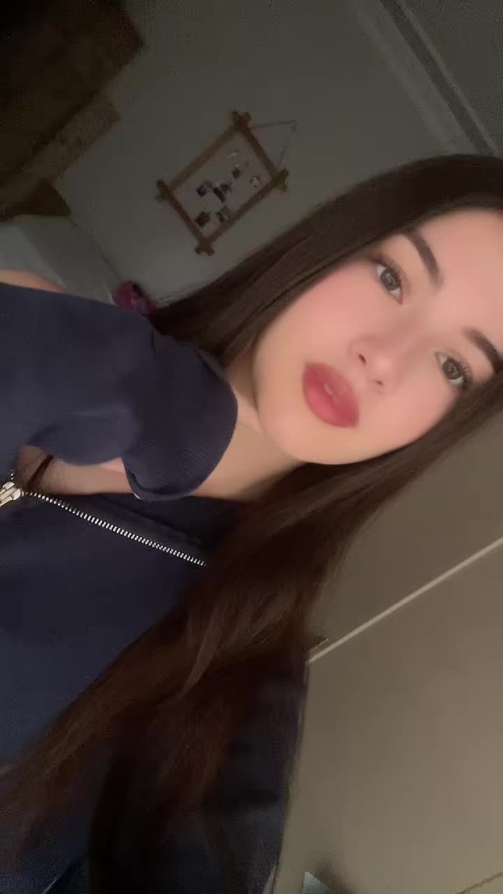 @Zehra🪽