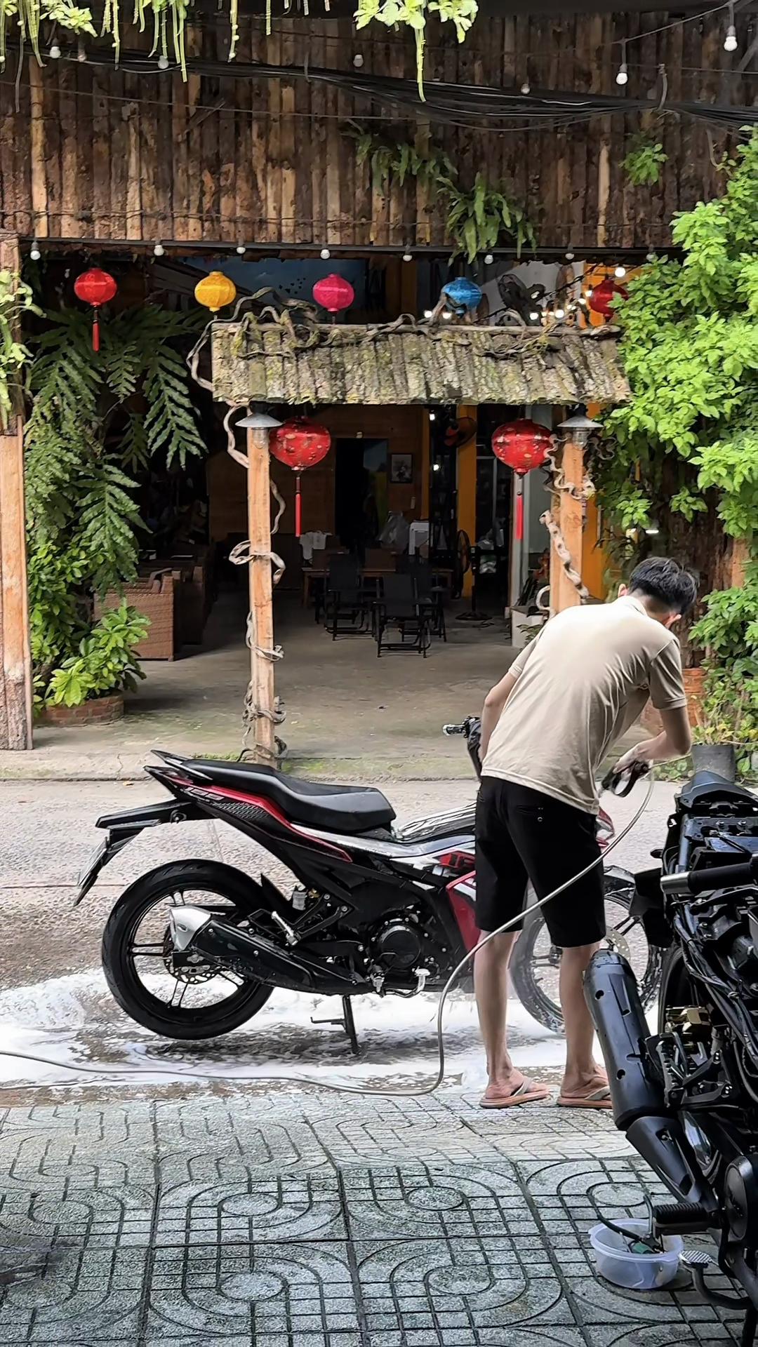 @Huỳnh Huân _ Exciter Touring