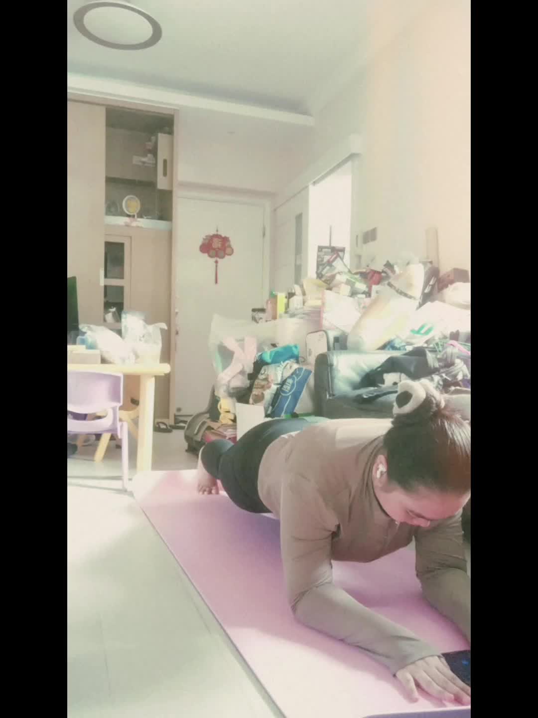 @Queen_Bee๐๐ญ๐ฐ