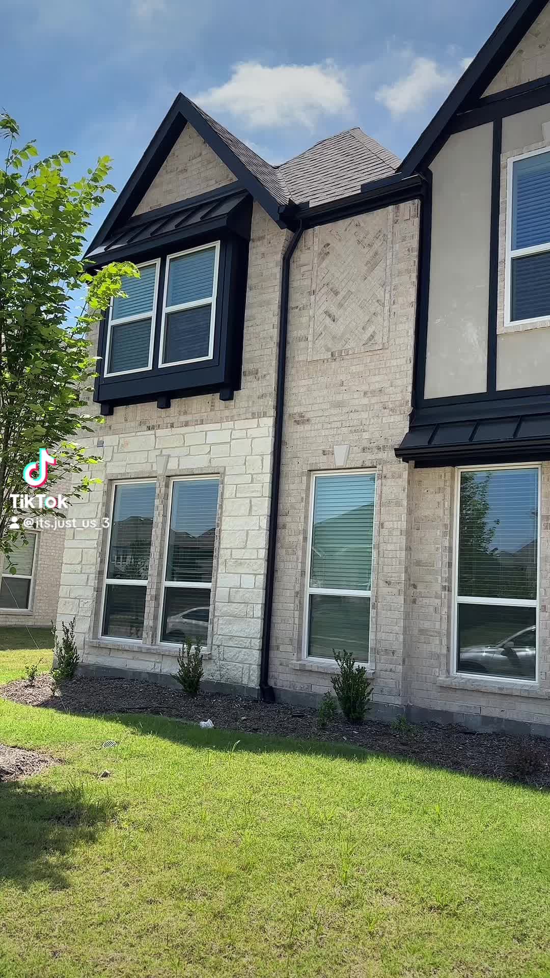@Eloiza DFW REALTOR®