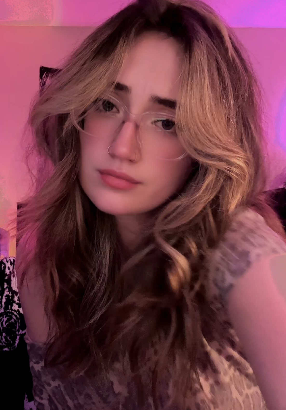 @𝘭𝘦𝘹𝘪 シ