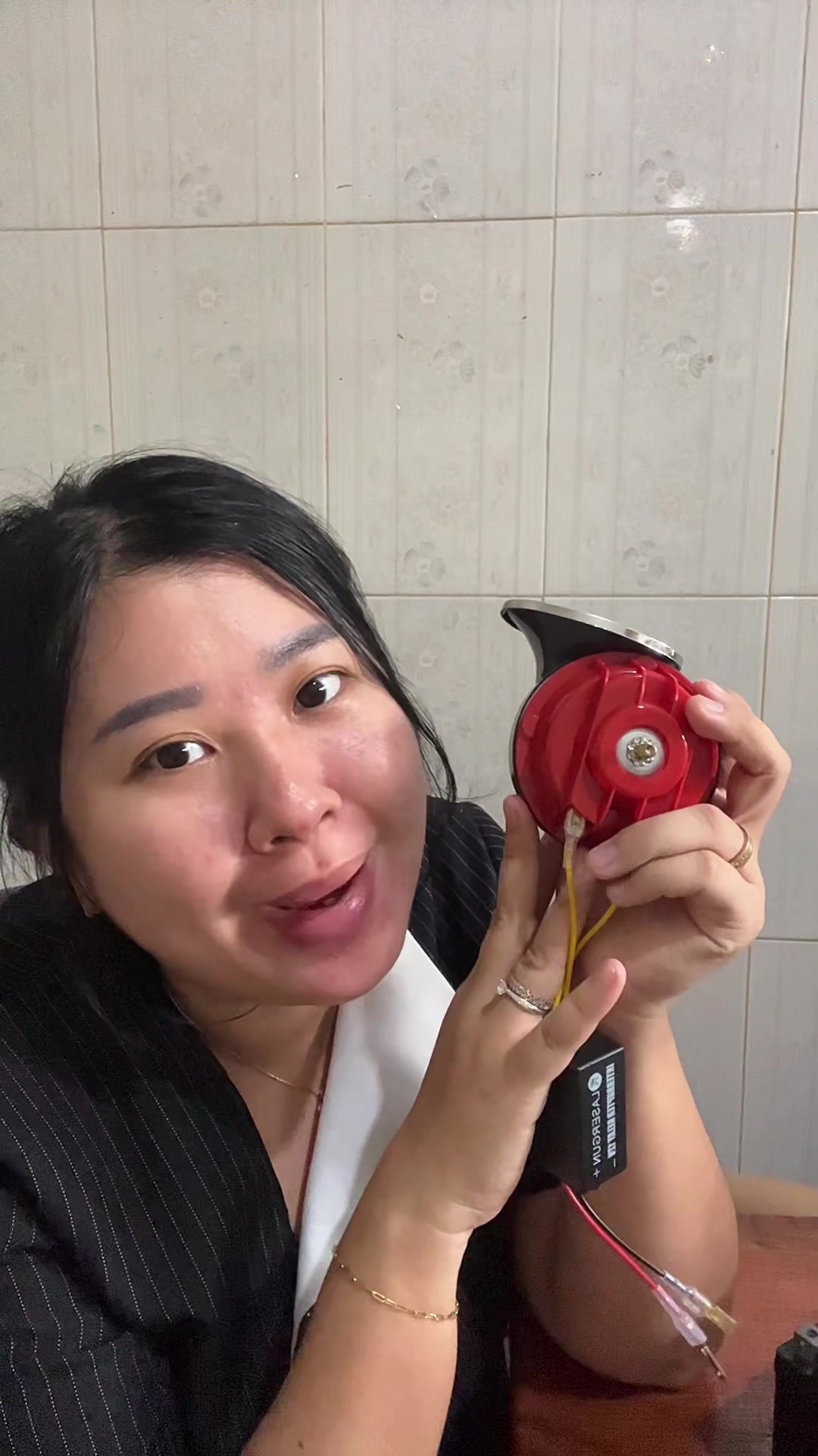 @Willi Meka