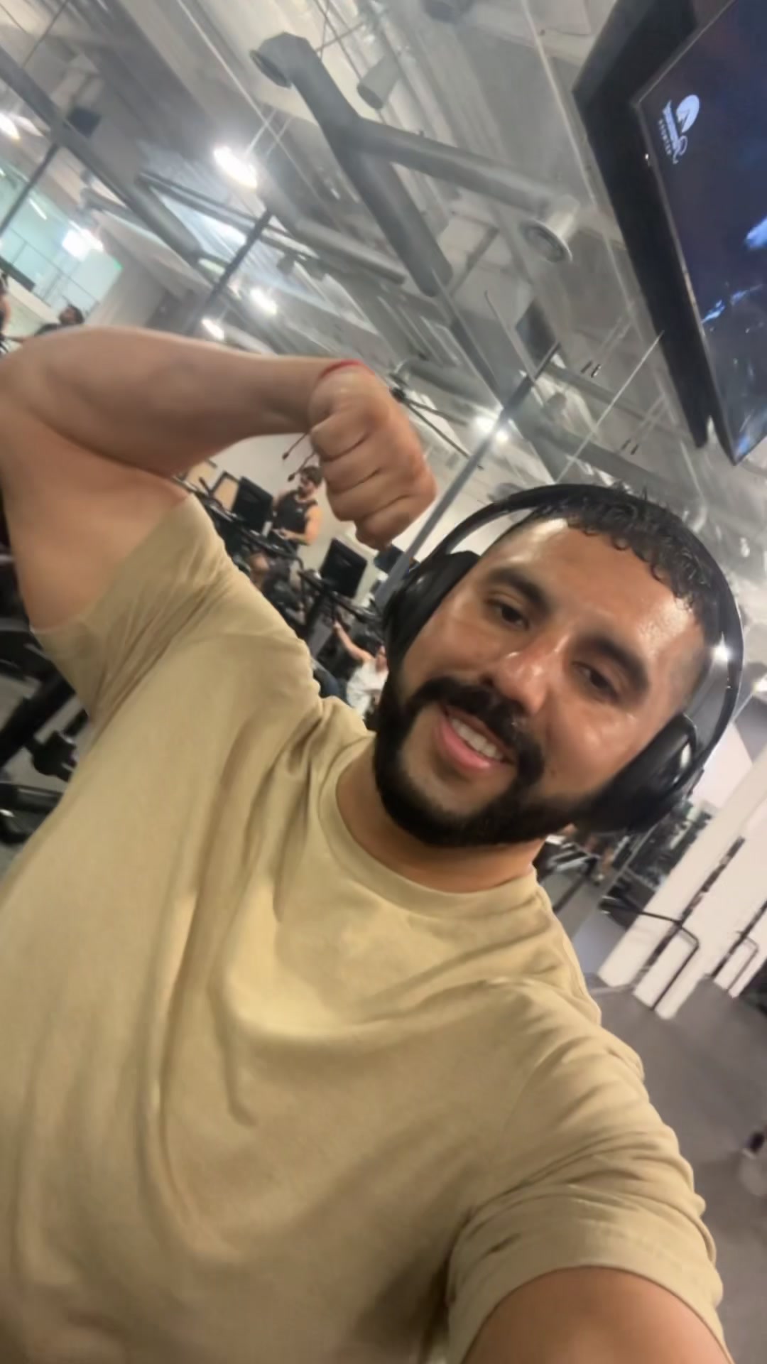@BIGGAINZZ